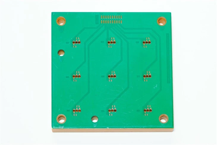 PCB a blocchi di rame sepolto
